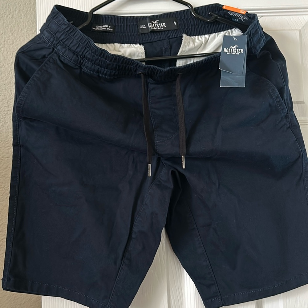 Men short size small , new with tags